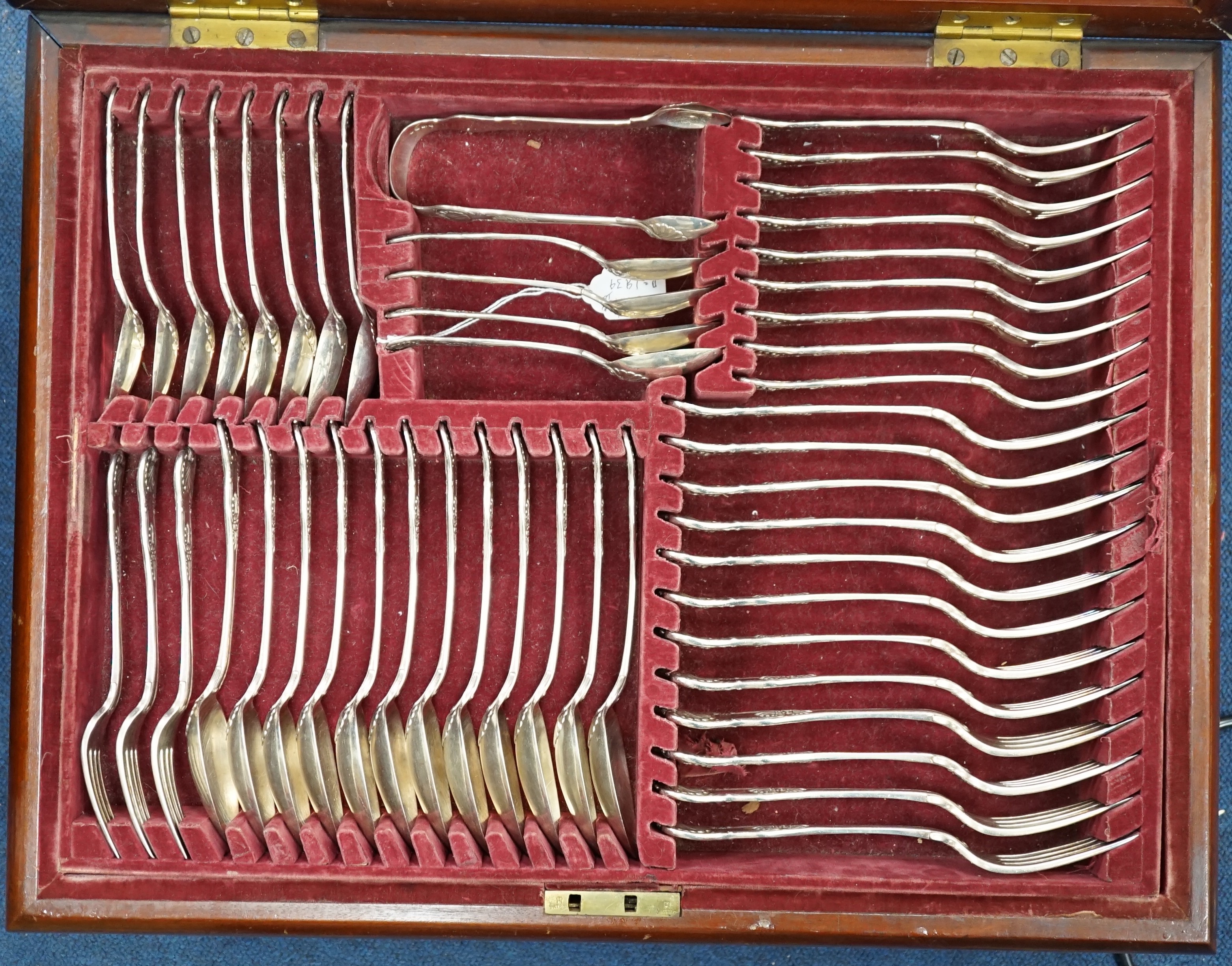An early Victorian silver canteen of Kings pattern cutlery, by William Bateman